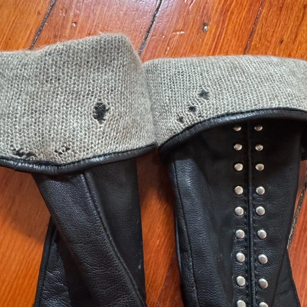 Michael Kors Black Leather Gloves with Studded Detail - Picture 4 of 4